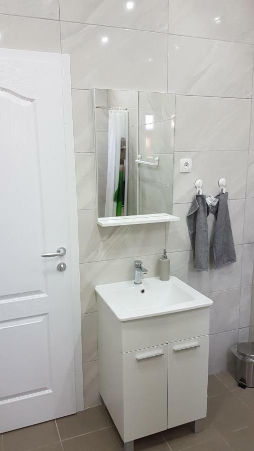 Marko Airport Rooms 벨리카 고리차 외부 사진