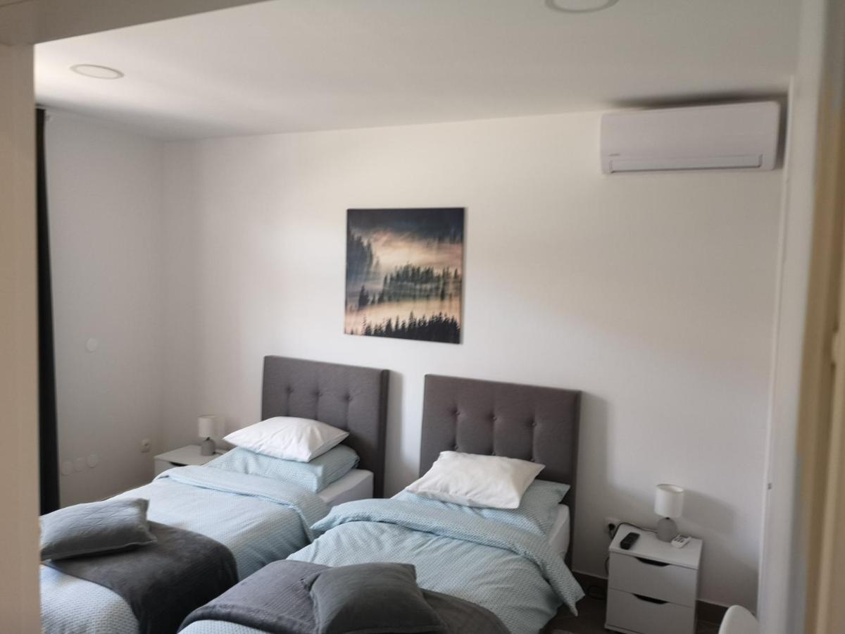 Marko Airport Rooms 벨리카 고리차 외부 사진